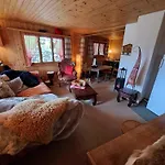 Ib Chnorz Alphut Chalet *