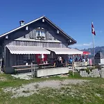 Ib Chnorz Alphut Chalet