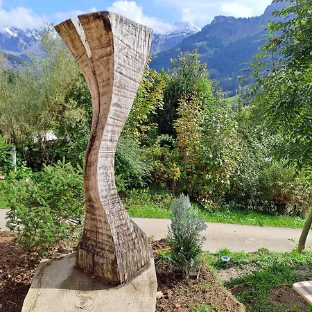 Ib Chnorz Alphut Chalet