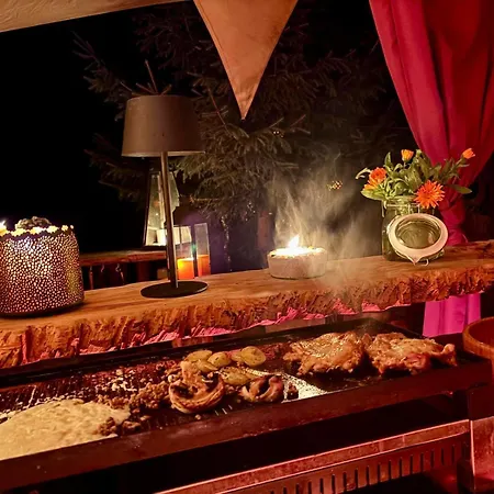 Ib Chnorz Alphut Chalet