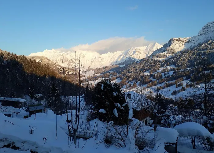 Ib Chnorz Alphut Chalet