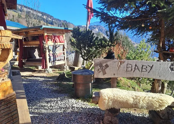 Ib Chnorz Alphut Chalet