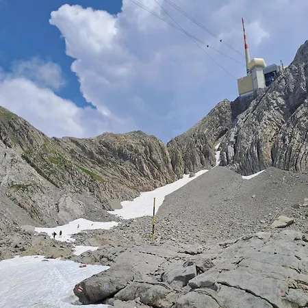 Domek alpejski Ib Chnorz Alphut